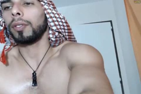 Arab With gigantic weenie Solo