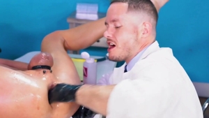 Club Inferno Dungeon: Twink has a thing for nailed rough