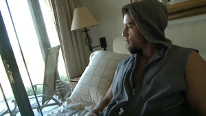 Cody Cummings: Intimate Exploration