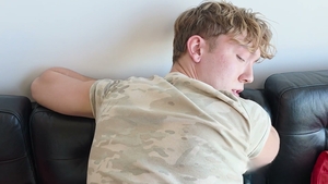 AmateurGayPOV: Ezra's Arrival Excites